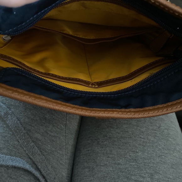 Michael kors crossbody gently used - Picture 3 of 5